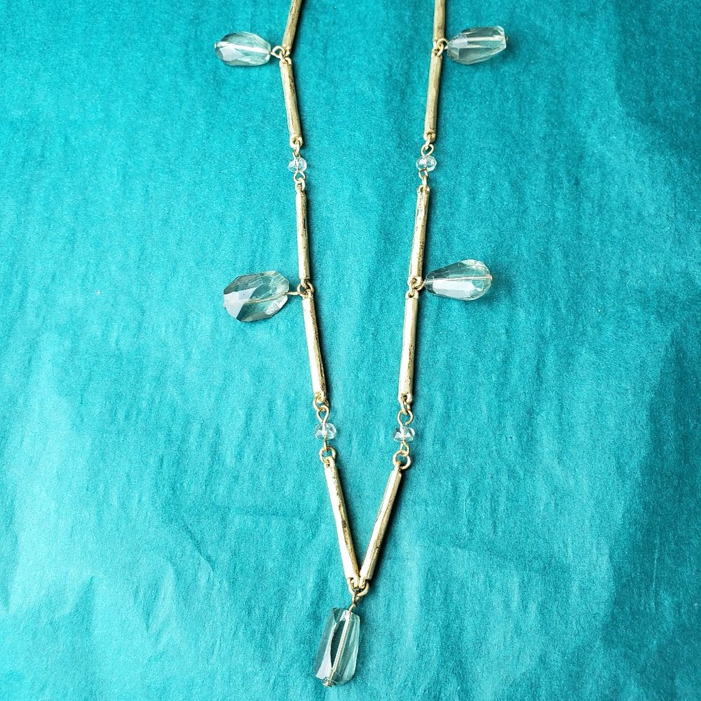 2/10$ Banana republic Long necklace with teardrop pattern gold tone neck…
